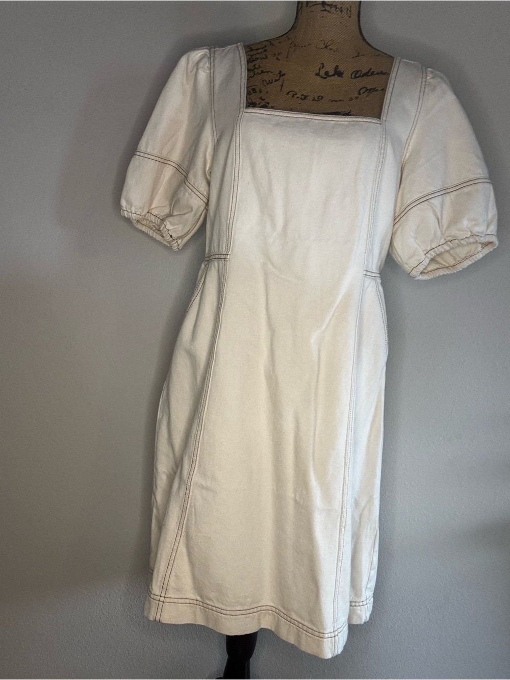 Velvet Heart Square-Neck Puff Sleeve Cream Dress